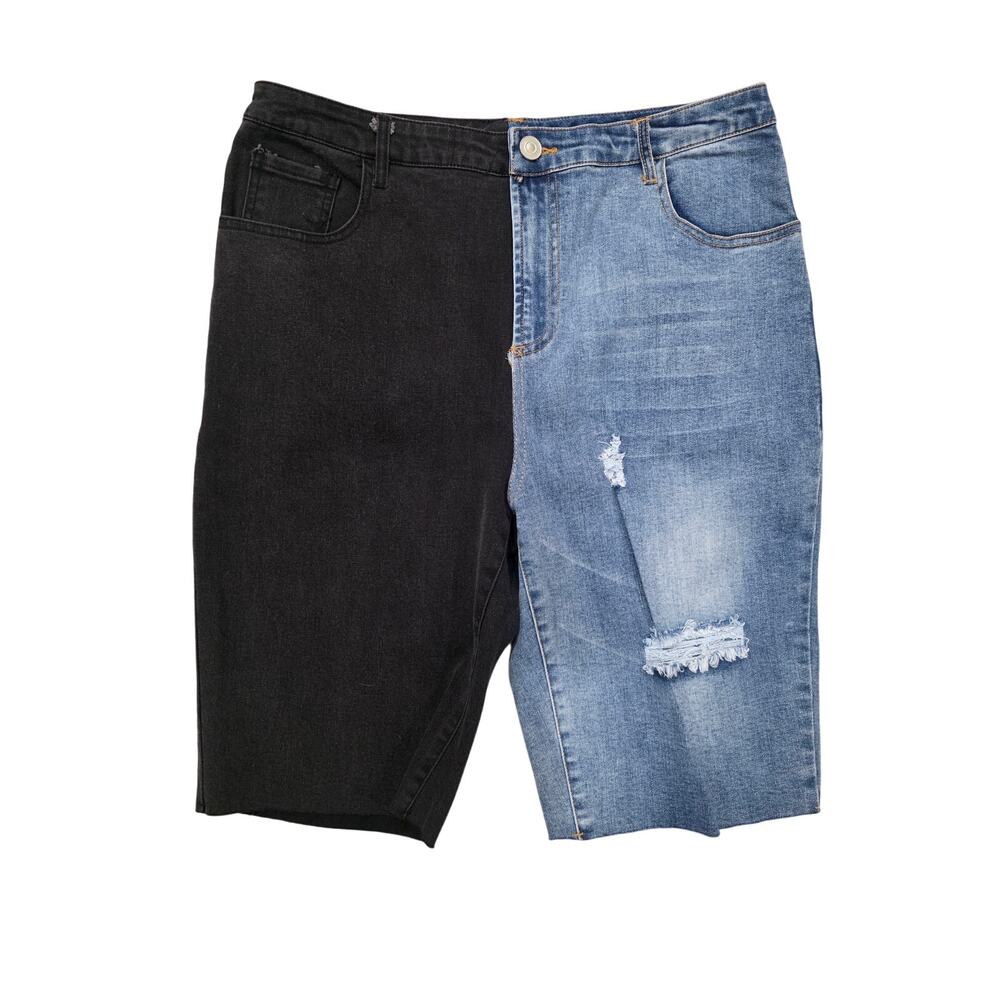 NWT Rehab Lab Women's Two Tone Split Denim Bermuda Shorts Size Large